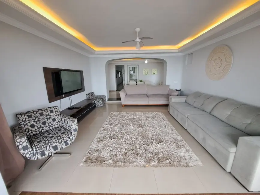 Foto 3 de Apartamento com 3 quartos à venda, 290m2 em Guaruja - SP