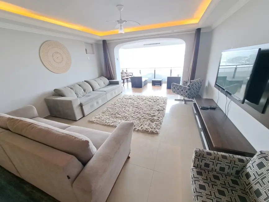 Foto 5 de Apartamento com 3 quartos à venda, 290m2 em Guaruja - SP