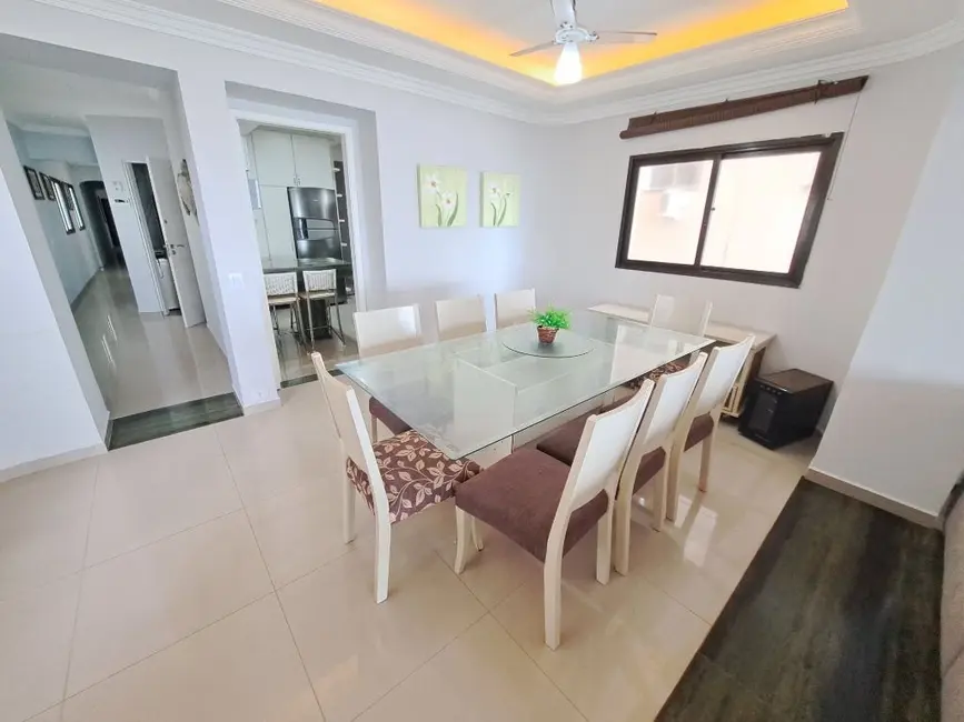 Foto 6 de Apartamento com 3 quartos à venda, 290m2 em Guaruja - SP