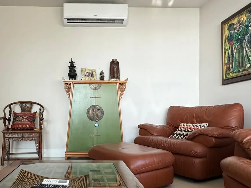 Foto 5 de Apartamento com 3 quartos à venda, 118m2 em Vila Alzira, Guaruja - SP