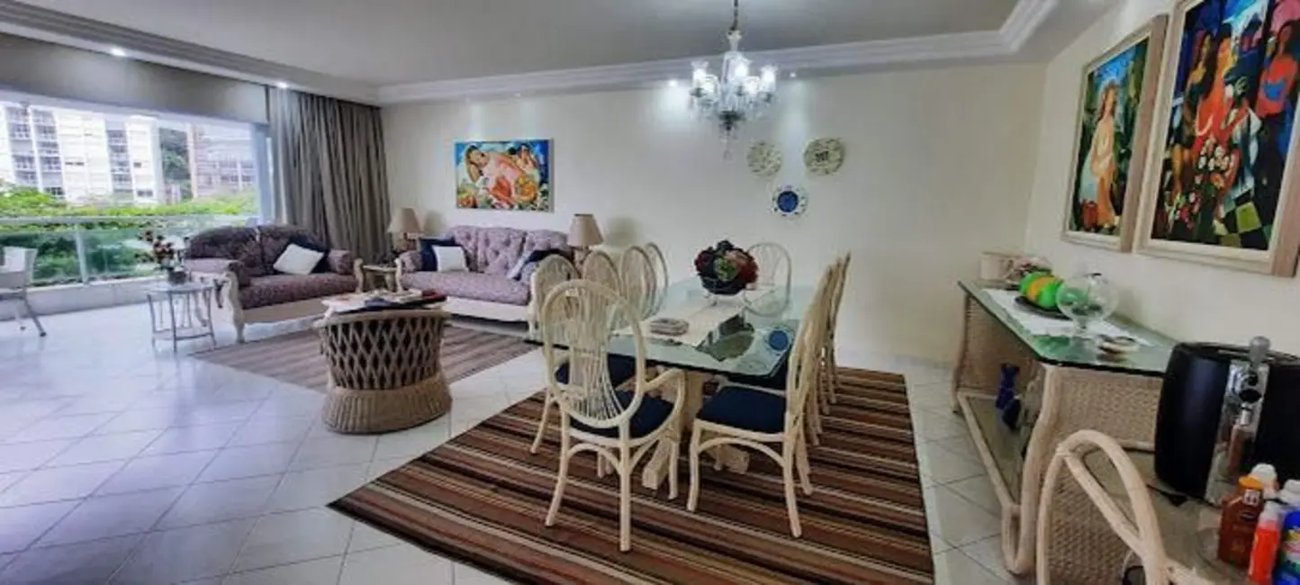 Foto 3 de Apartamento com 4 quartos à venda, 250m2 em Guaruja - SP