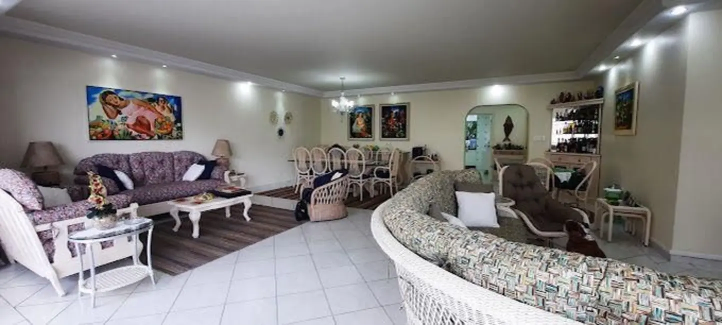 Foto 5 de Apartamento com 4 quartos à venda, 250m2 em Guaruja - SP