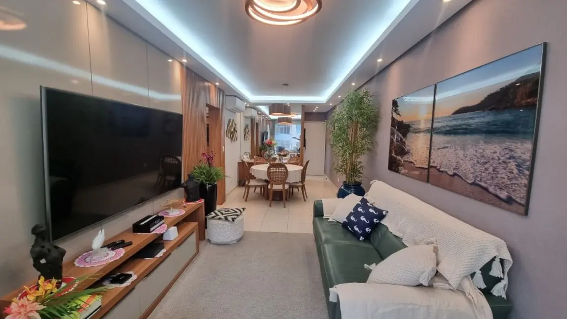 Foto 2 de Apartamento com 2 quartos à venda, 90m2 em Guaruja - SP