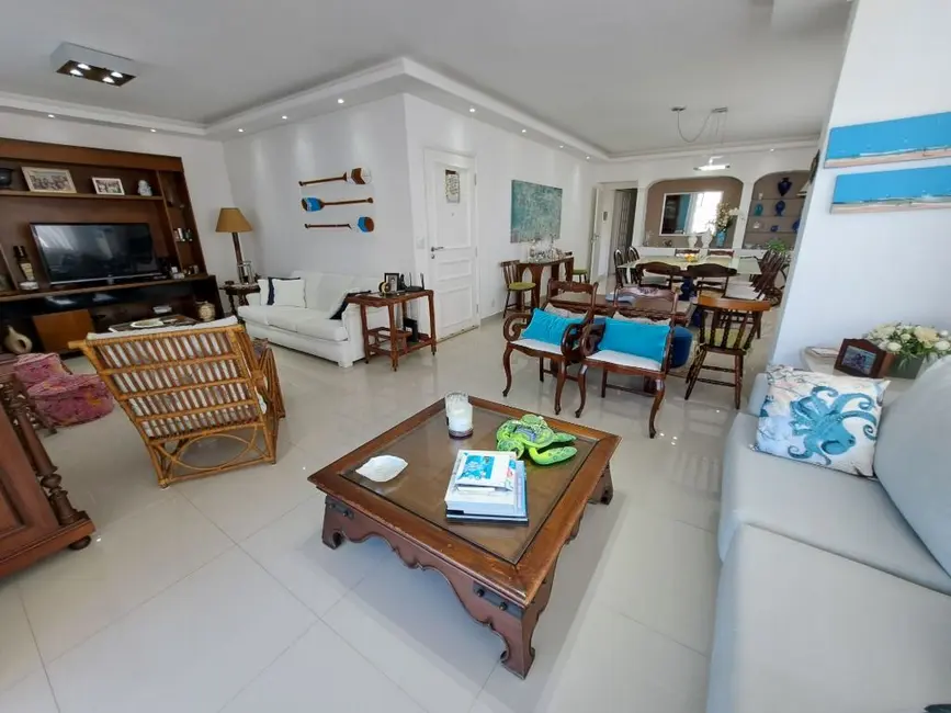 Foto 2 de Apartamento com 5 quartos à venda, 230m2 em Guaruja - SP