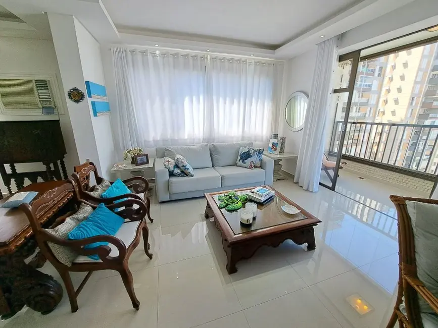 Apartamento com 5 quartos à venda, 230m2 em Guaruja - SP - imagem 4 Foto 4 de Apartamento com 5 quartos à venda, 230m2 em Guaruja - SP