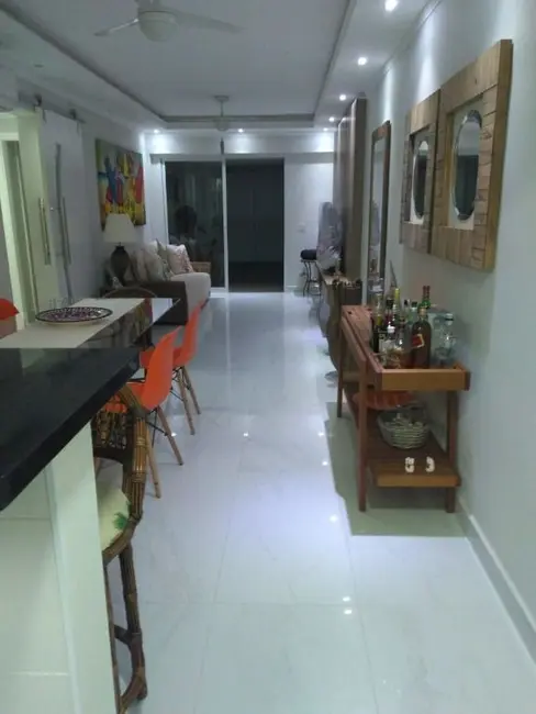 Foto 5 de Apartamento com 3 quartos à venda e para alugar, 117m2 em Jardim Astúrias, Guaruja - SP