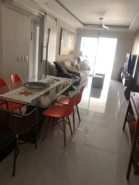 Foto 8 de Apartamento com 3 quartos à venda e para alugar, 117m2 em Jardim Astúrias, Guaruja - SP
