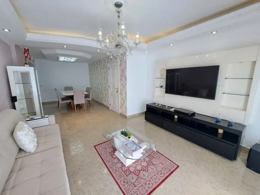 Apartamento com 3 quartos à venda, 120m2 em Barra Funda, Guaruja - SP - imagem 3 Foto 3 de Apartamento com 3 quartos à venda, 120m2 em Barra Funda, Guaruja - SP