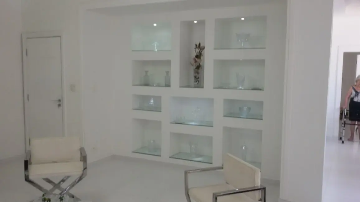 Apartamento com 4 quartos à venda, 235m2 em Guaruja - SP - imagem 6 Foto 6 de Apartamento com 4 quartos à venda, 235m2 em Guaruja - SP