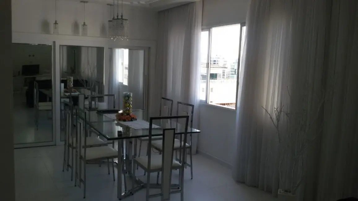 Apartamento com 4 quartos à venda, 235m2 em Guaruja - SP - imagem 3 Foto 3 de Apartamento com 4 quartos à venda, 235m2 em Guaruja - SP