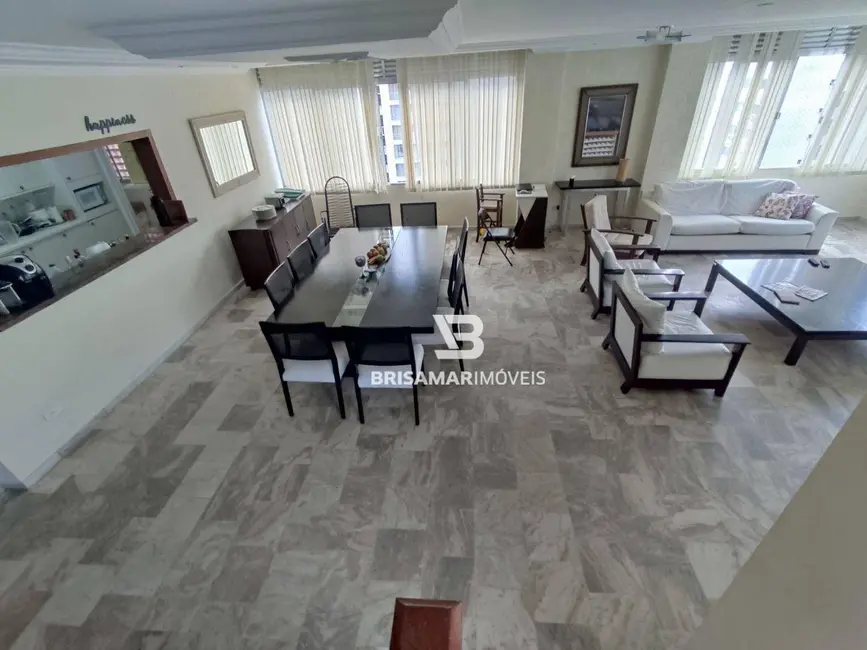 Cobertura com 5 quartos à venda, 400m2 em Guaruja - SP - imagem 9 Foto 9 de Cobertura com 5 quartos à venda, 400m2 em Guaruja - SP