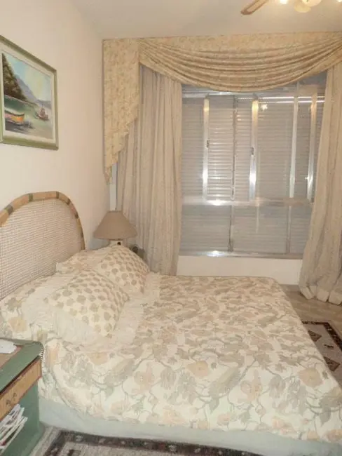 Foto 9 de Apartamento com 3 quartos para alugar, 185m2 em Guaruja - SP