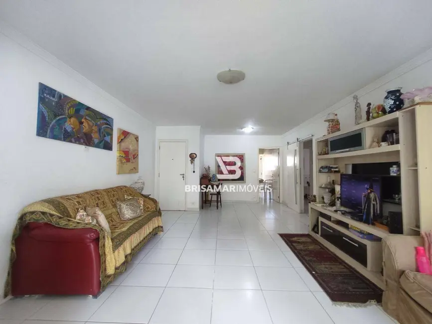 Apartamento com 3 quartos à venda, 136m2 em Barra Funda, Guaruja - SP - imagem 4 Foto 4 de Apartamento com 3 quartos à venda, 136m2 em Barra Funda, Guaruja - SP