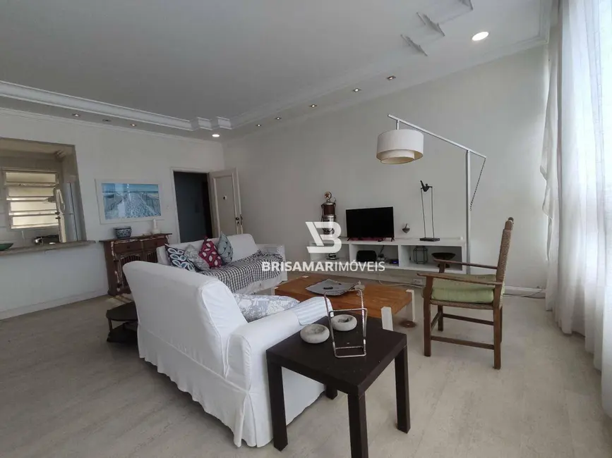 Apartamento com 4 quartos para alugar, 185m2 em Guaruja - SP - imagem 4 Foto 4 de Apartamento com 4 quartos para alugar, 185m2 em Guaruja - SP