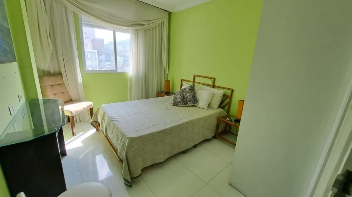 Foto 8 de Apartamento com 2 quartos à venda, 75m2 em Guaruja - SP