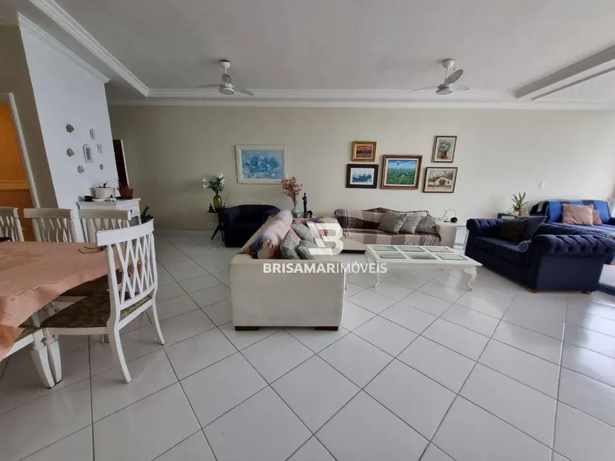 Apartamento com 3 quartos à venda, 185m2 em Guaruja - SP - imagem 9 Foto 9 de Apartamento com 3 quartos à venda, 185m2 em Guaruja - SP