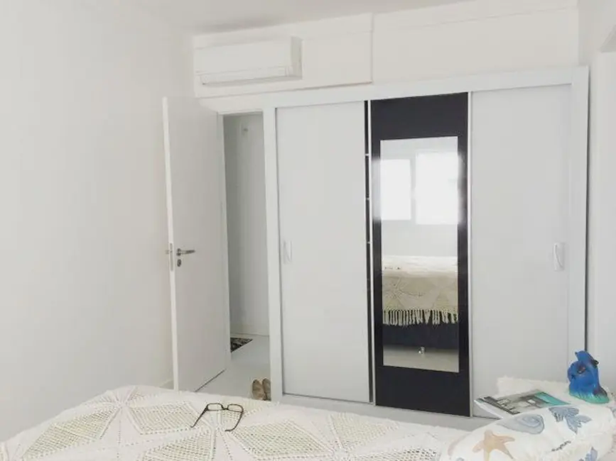 Foto 9 de Apartamento com 3 quartos à venda, 111m2 em Guaruja - SP