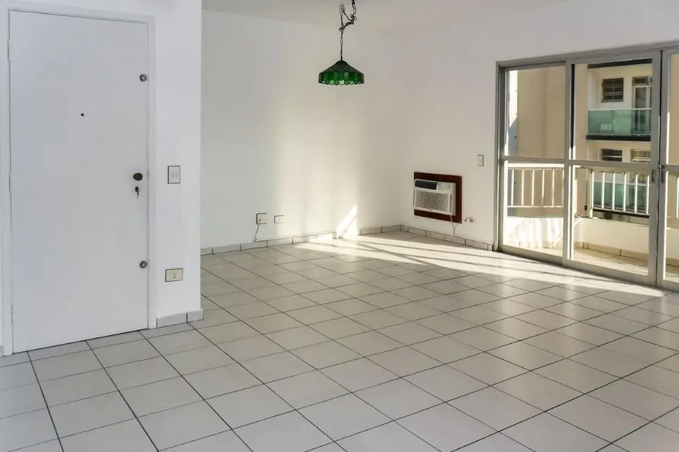 Apartamento com 3 quartos à venda, 129m2 em Guaruja - SP - imagem 1 Foto 1 de Apartamento com 3 quartos à venda, 129m2 em Guaruja - SP