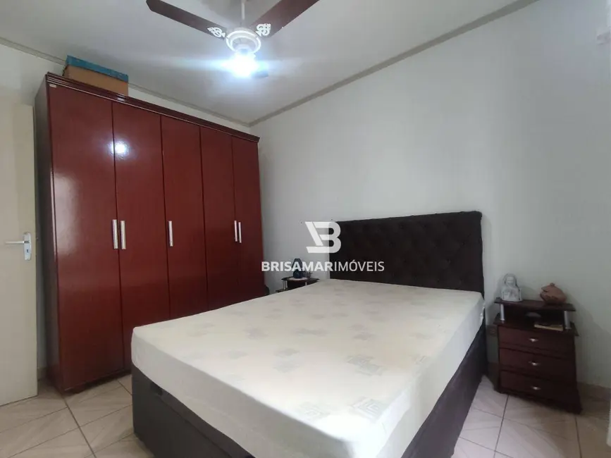 Foto 9 de Apartamento com 2 quartos à venda, 76m2 em Guaruja - SP