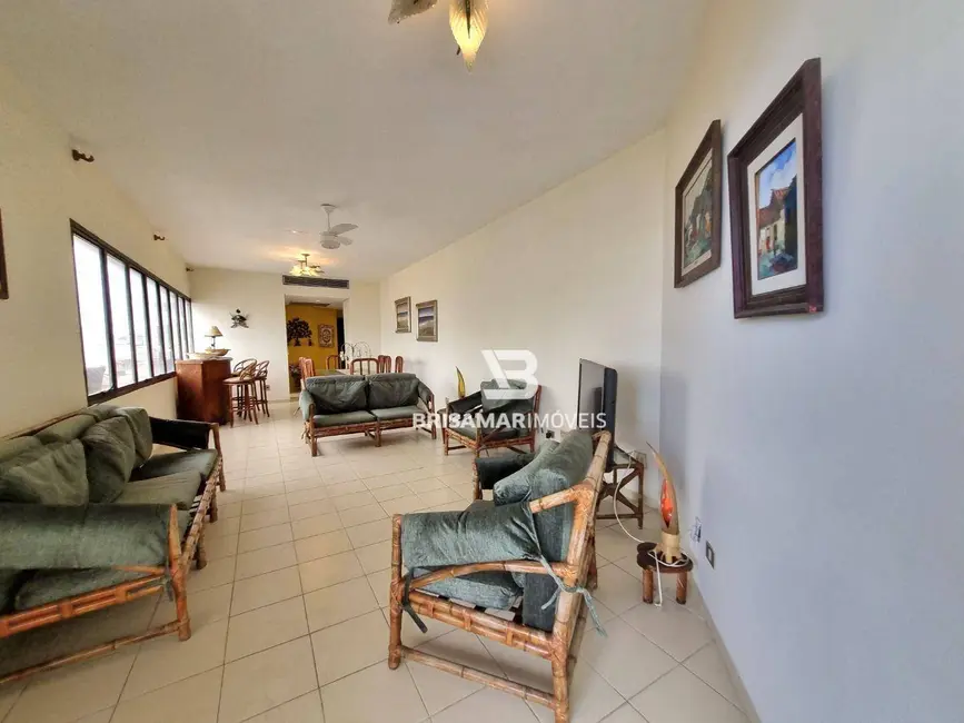 Apartamento com 3 quartos à venda, 260m2 em Guaruja - SP - imagem 4 Foto 4 de Apartamento com 3 quartos à venda, 260m2 em Guaruja - SP