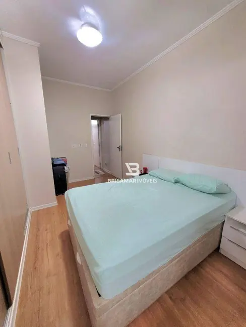 Sobrado com 3 quartos à venda, 102m2 em Jardim Las Palmas, Guaruja - SP - imagem 9 Foto 9 de Sobrado com 3 quartos à venda, 102m2 em Jardim Las Palmas, Guaruja - SP