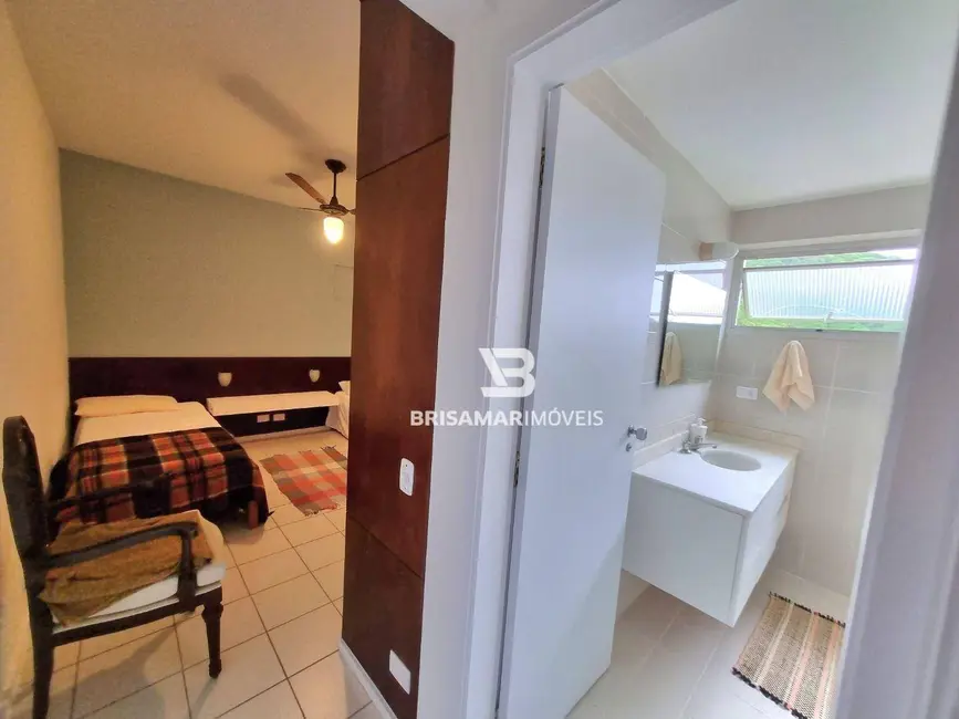 Foto 6 de Apartamento com 3 quartos à venda, 194m2 em Guaruja - SP