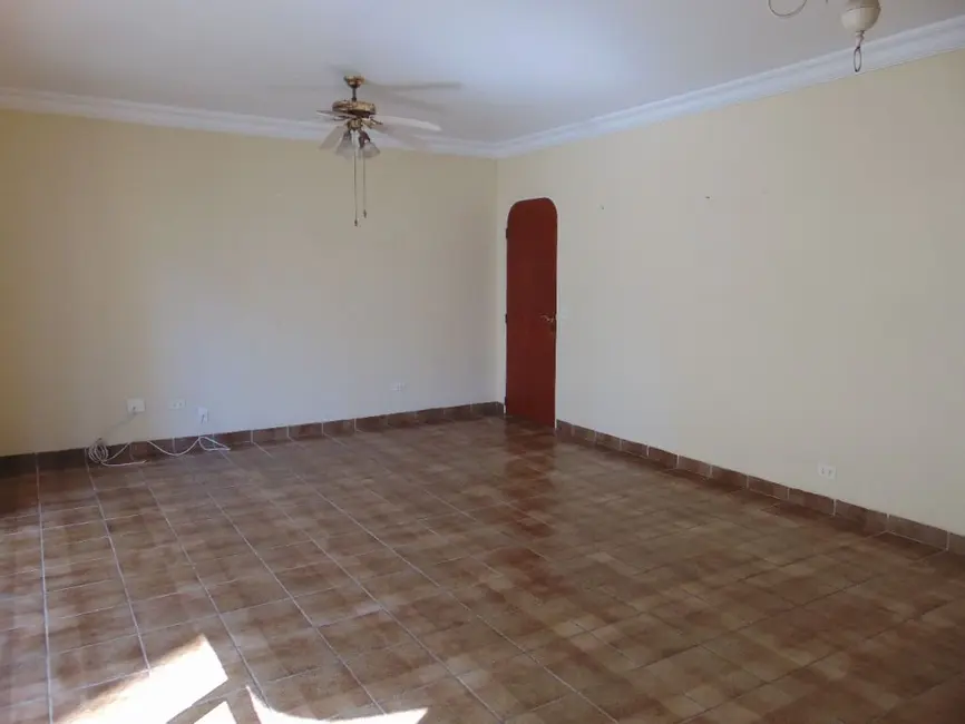 Foto 1 de Apartamento com 3 quartos para alugar, 140m2 em Barra Funda, Guaruja - SP