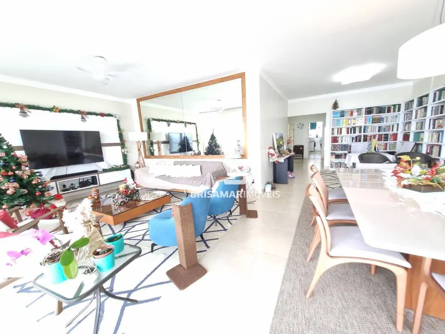 Foto 7 de Apartamento com 4 quartos à venda, 220m2 em Guaruja - SP