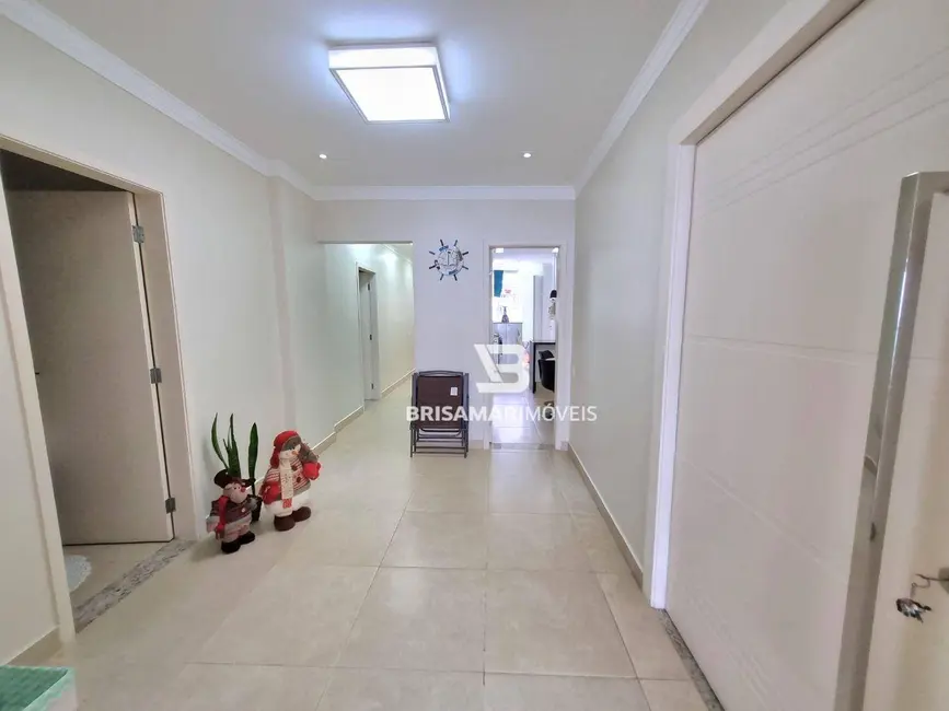 Foto 6 de Apartamento com 4 quartos à venda, 220m2 em Guaruja - SP