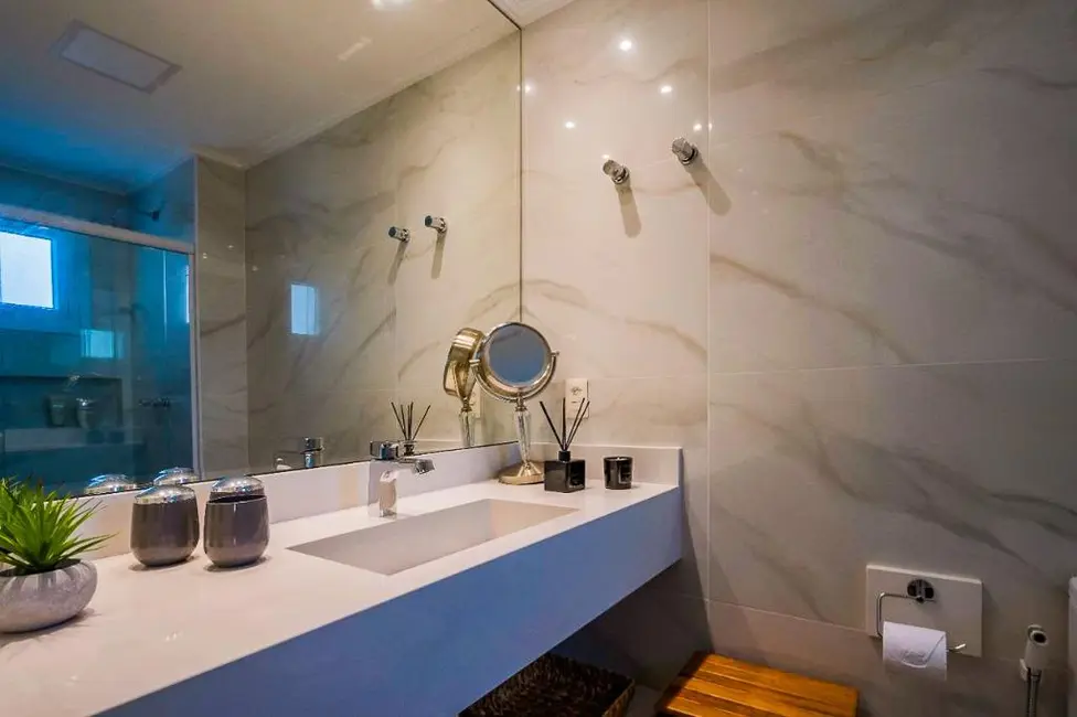 Foto 4 de Apartamento com 3 quartos à venda, 115m2 em Guaruja - SP