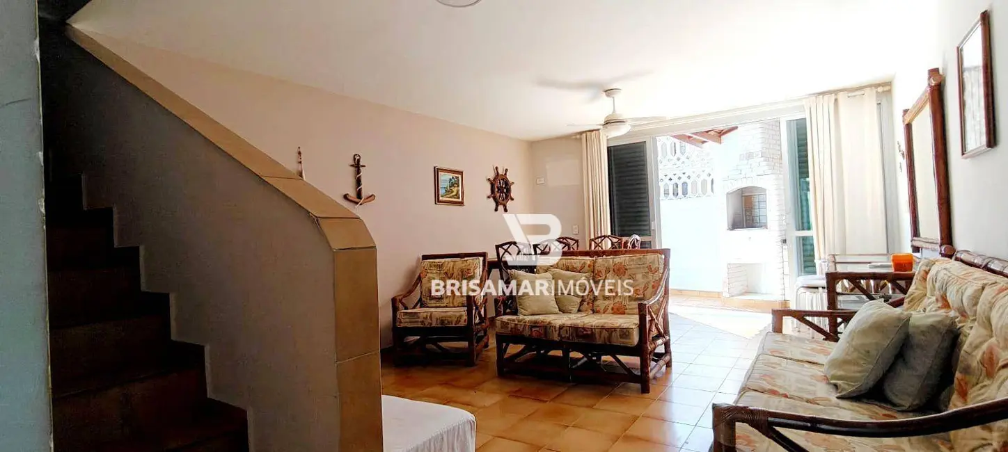 Foto 2 de Casa de Condomínio com 2 quartos à venda, 150m2 em Enseada, Guaruja - SP