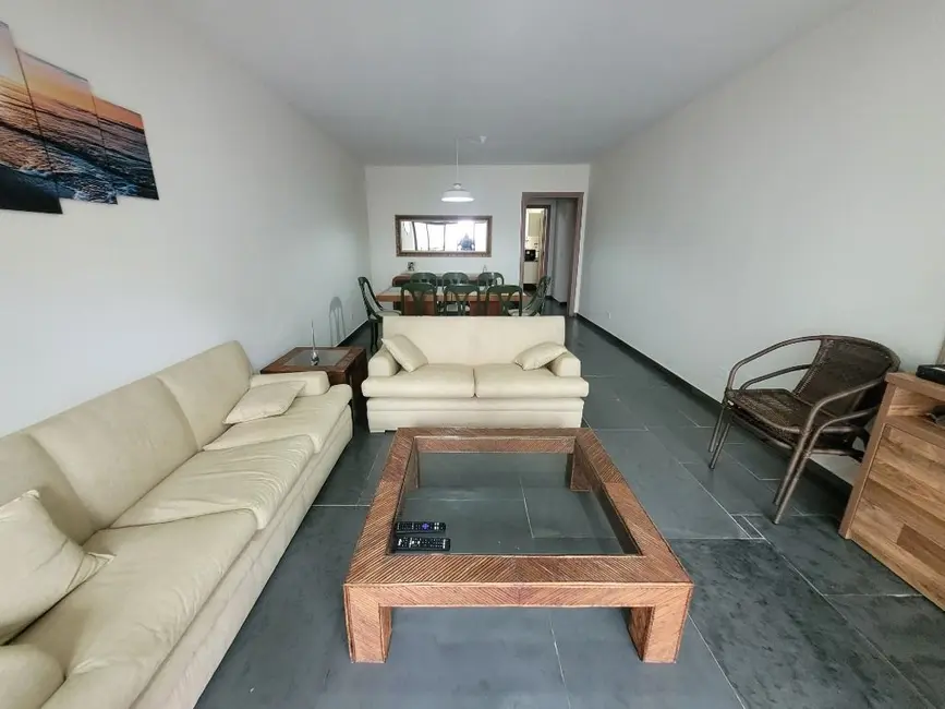 Apartamento com 3 quartos à venda e para alugar, 220m2 em Guaruja - SP - imagem 1 Foto 1 de Apartamento com 3 quartos à venda e para alugar, 220m2 em Guaruja - SP