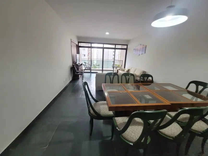 Apartamento com 3 quartos à venda e para alugar, 220m2 em Guaruja - SP - imagem 3 Foto 3 de Apartamento com 3 quartos à venda e para alugar, 220m2 em Guaruja - SP