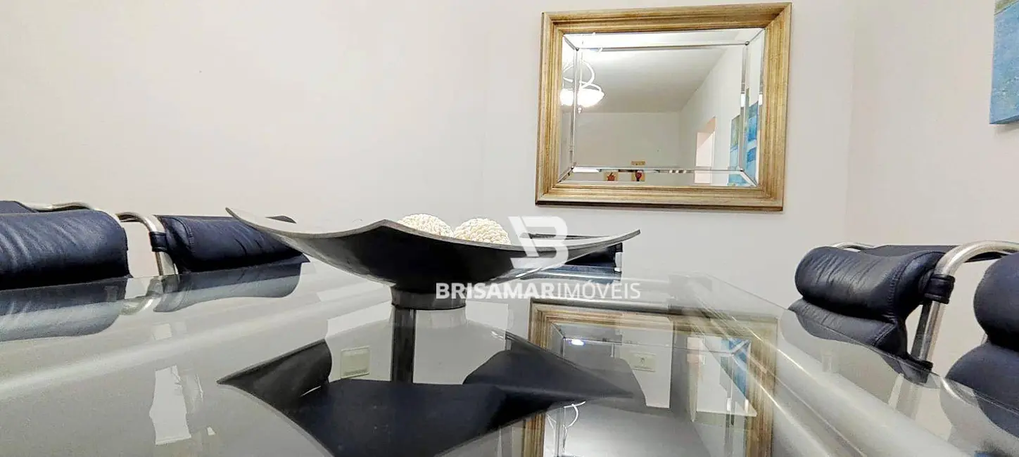 Apartamento com 4 quartos à venda, 180m2 em Barra Funda, Guaruja - SP - imagem 4 Foto 4 de Apartamento com 4 quartos à venda, 180m2 em Barra Funda, Guaruja - SP