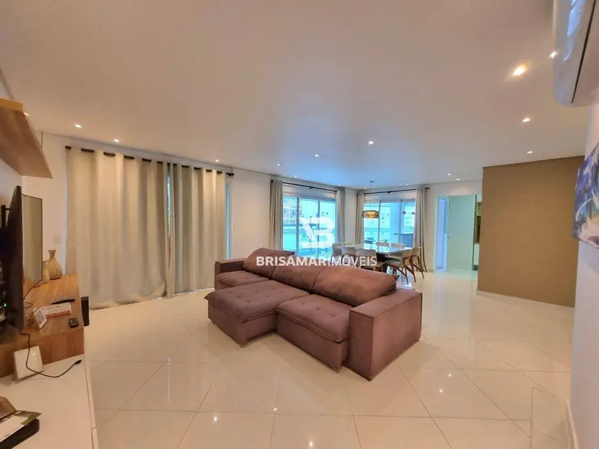 Apartamento com 3 quartos à venda, 175m2 em Guaruja - SP - imagem 6 Foto 6 de Apartamento com 3 quartos à venda, 175m2 em Guaruja - SP