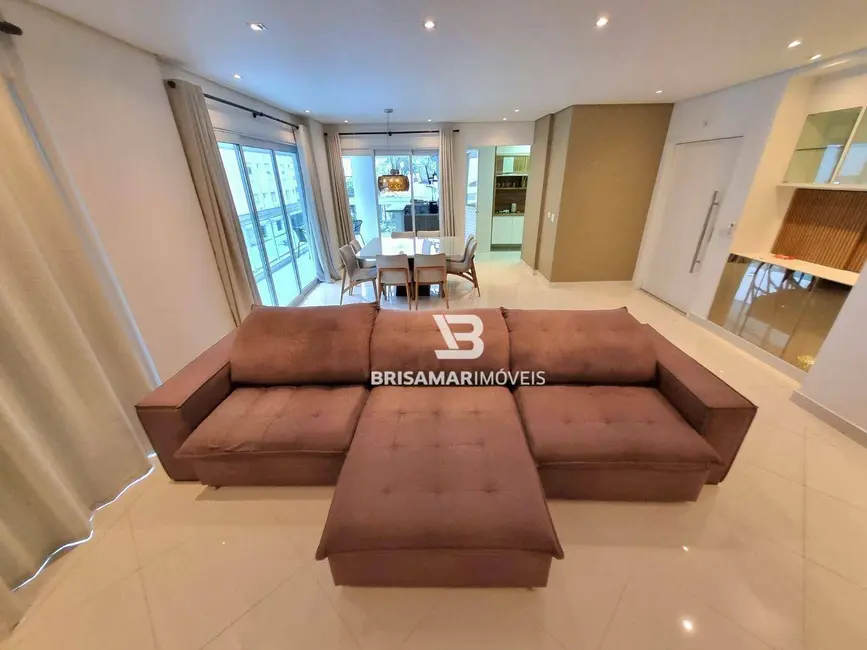 Apartamento com 3 quartos à venda, 175m2 em Guaruja - SP - imagem 8 Foto 8 de Apartamento com 3 quartos à venda, 175m2 em Guaruja - SP