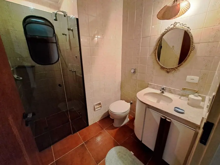 Foto 9 de Apartamento com 3 quartos à venda, 200m2 em Guaruja - SP