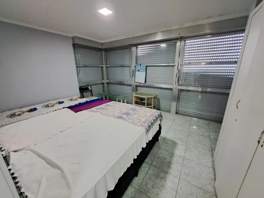 Foto 7 de Apartamento com 3 quartos à venda, 150m2 em Guaruja - SP
