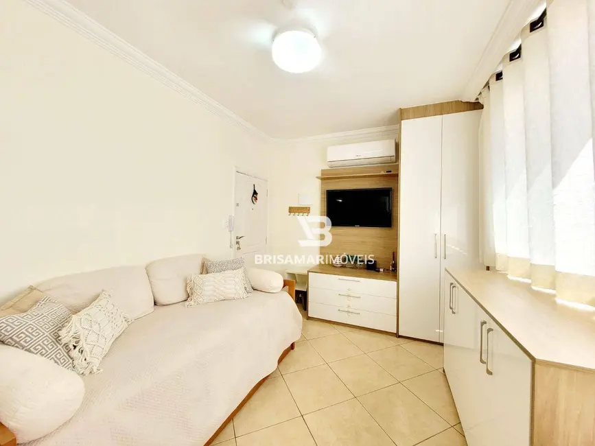 Foto 6 de Kitnet com 1 quarto para alugar, 30m2 em Guaruja - SP