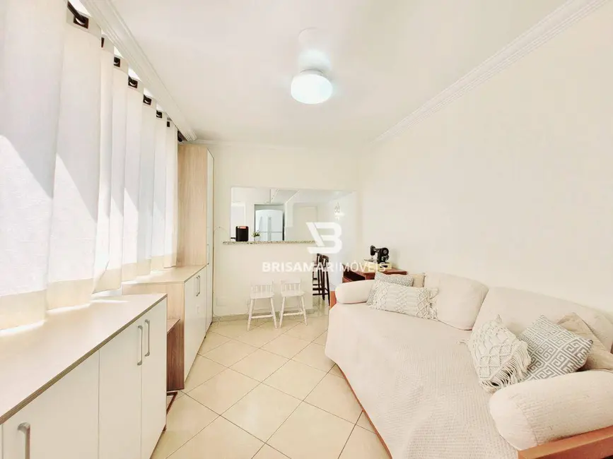 Foto 3 de Kitnet com 1 quarto para alugar, 30m2 em Guaruja - SP