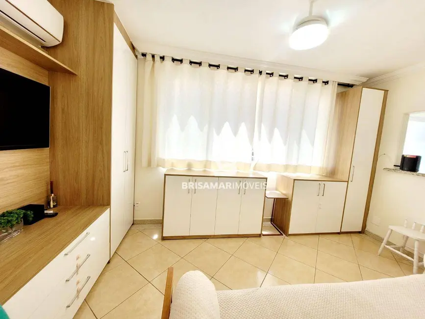 Foto 8 de Kitnet com 1 quarto para alugar, 30m2 em Guaruja - SP