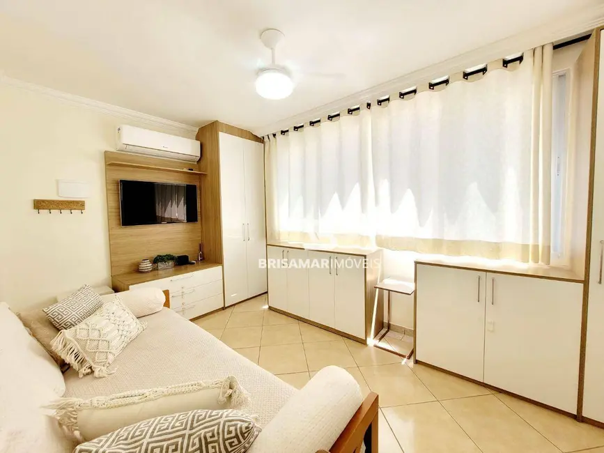 Foto 2 de Kitnet com 1 quarto para alugar, 30m2 em Guaruja - SP