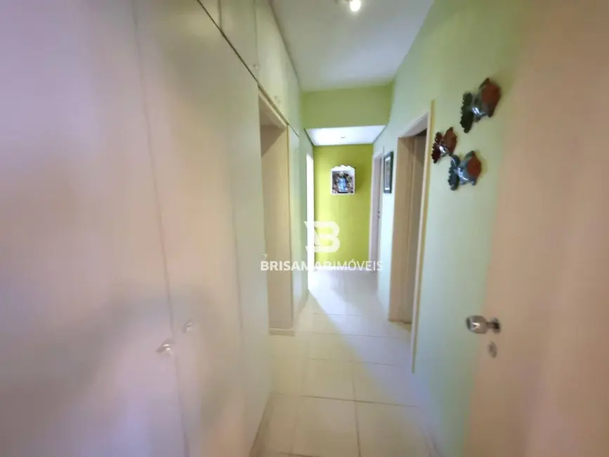 Apartamento com 3 quartos à venda, 180m2 em Guaruja - SP - imagem 5 Foto 5 de Apartamento com 3 quartos à venda, 180m2 em Guaruja - SP