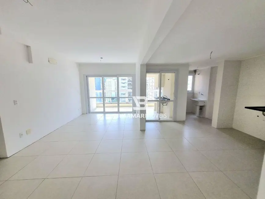 Foto 5 de Apartamento com 3 quartos à venda, 193m2 em Guaruja - SP