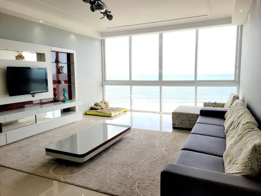 Foto 3 de Apartamento com 3 quartos à venda, 165m2 em Guaruja - SP