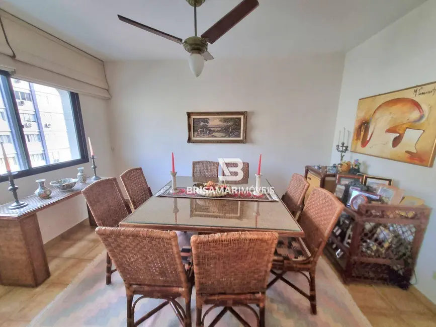 Apartamento com 3 quartos à venda, 252m2 em Guaruja - SP - imagem 5 Foto 5 de Apartamento com 3 quartos à venda, 252m2 em Guaruja - SP