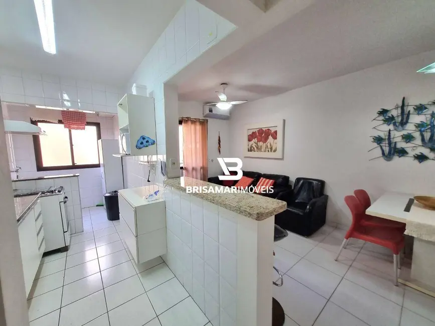 Foto 6 de Apartamento com 2 quartos à venda e para alugar, 75m2 em Guaruja - SP