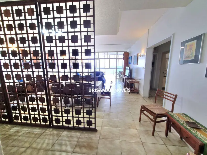 Apartamento com 3 quartos para alugar, 170m2 em Guaruja - SP - imagem 9 Foto 9 de Apartamento com 3 quartos para alugar, 170m2 em Guaruja - SP
