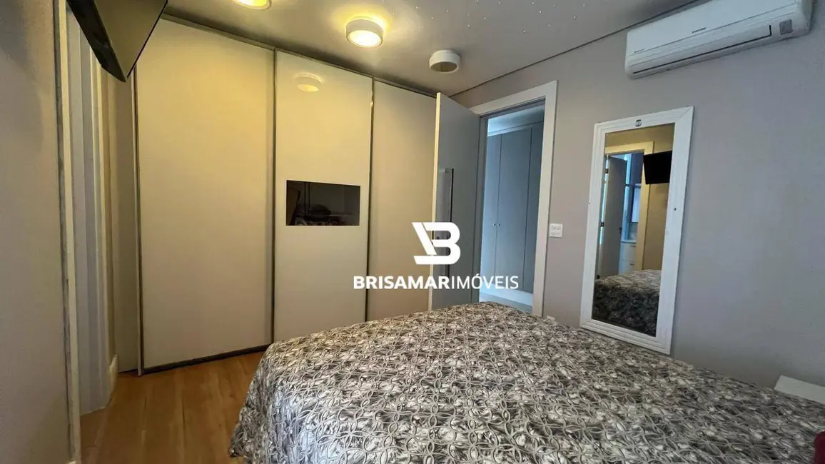 Casa com 4 quartos à venda e para alugar, 420m2 em Guaruja - SP - imagem 7 Foto 7 de Casa com 4 quartos à venda e para alugar, 420m2 em Guaruja - SP