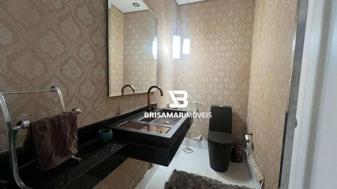 Casa com 4 quartos à venda e para alugar, 420m2 em Guaruja - SP - imagem 6 Foto 6 de Casa com 4 quartos à venda e para alugar, 420m2 em Guaruja - SP